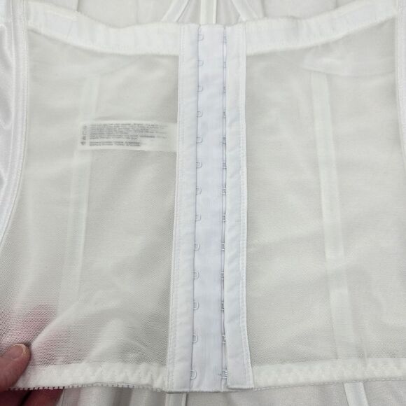DOMINIQUE 52C White Corset Straps NWT - Picture 6 of 10